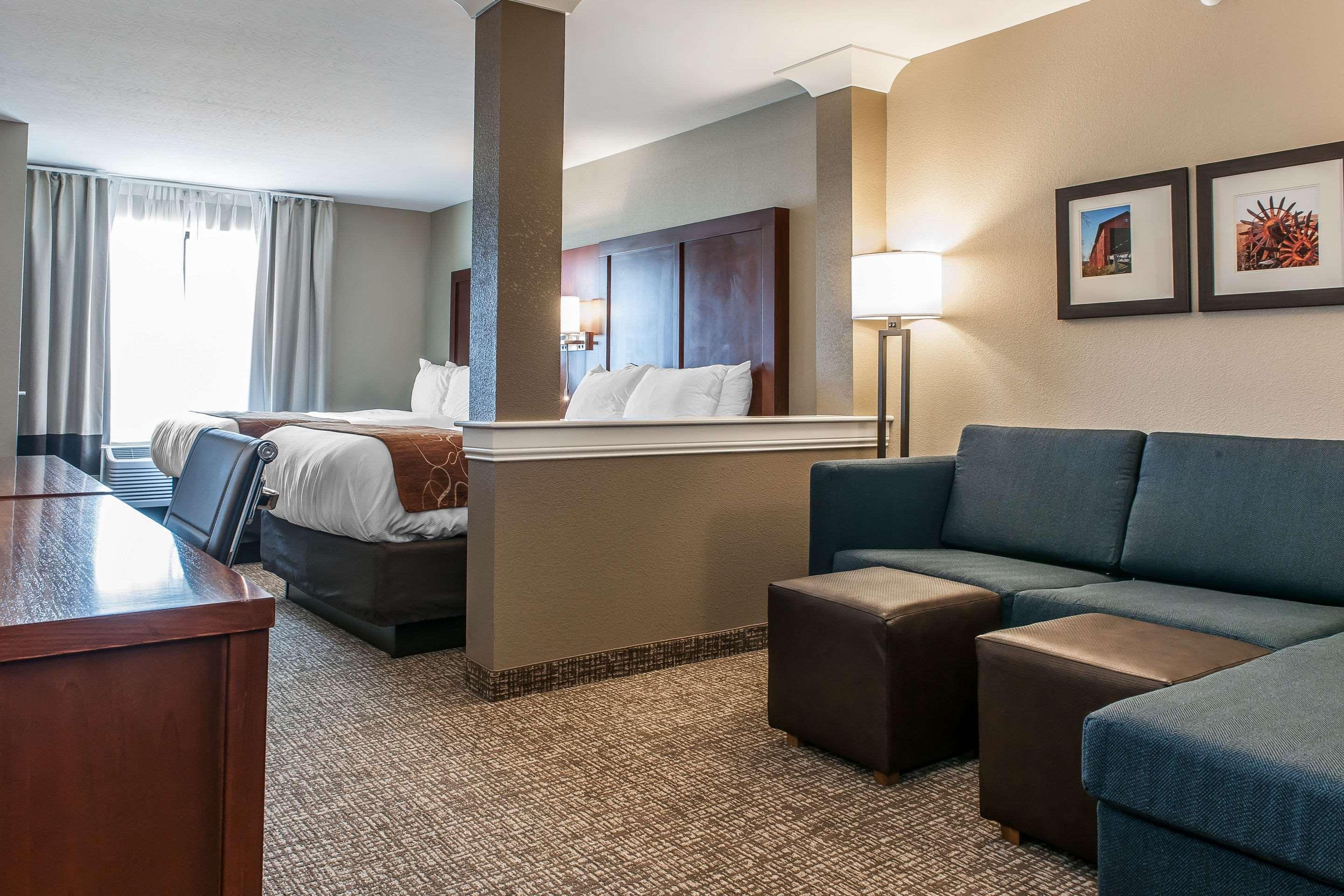 คอมฟอร์ต สวีทส์ Hotel Rensselaer ภายนอก รูปภาพ