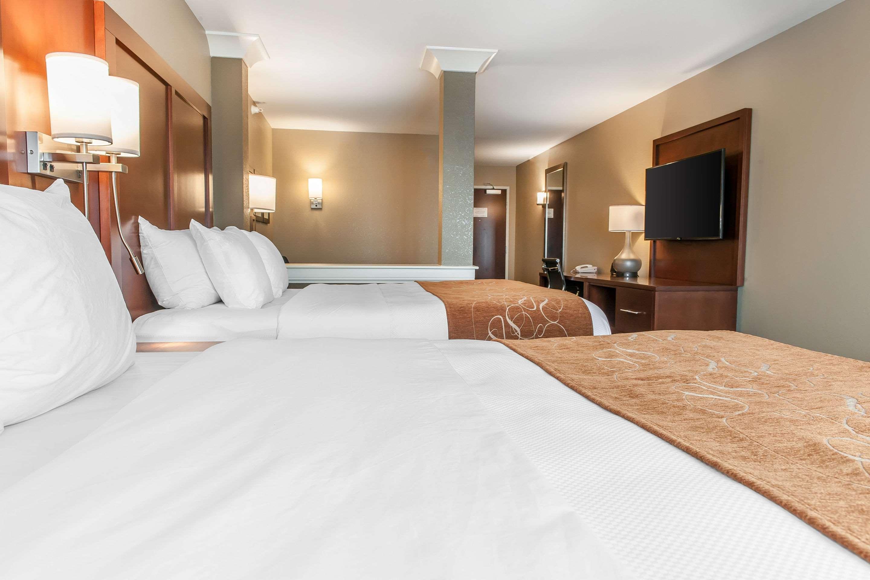 คอมฟอร์ต สวีทส์ Hotel Rensselaer ภายนอก รูปภาพ