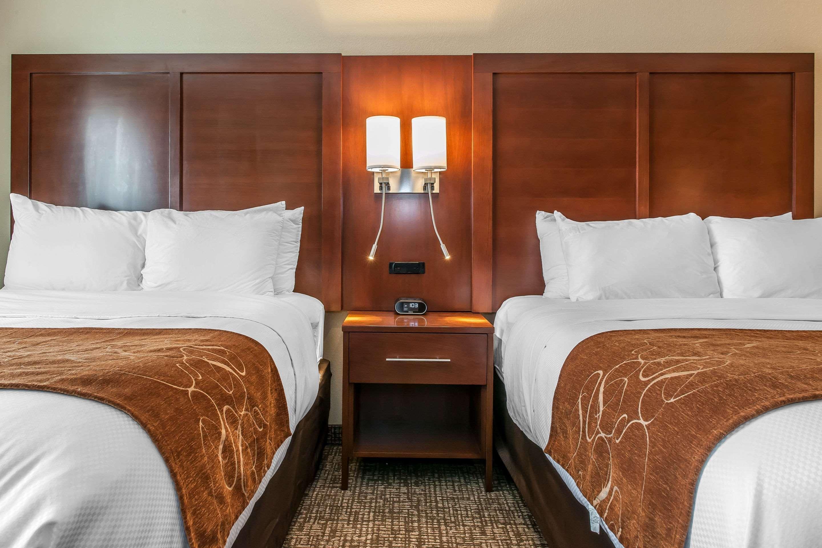 คอมฟอร์ต สวีทส์ Hotel Rensselaer ภายนอก รูปภาพ