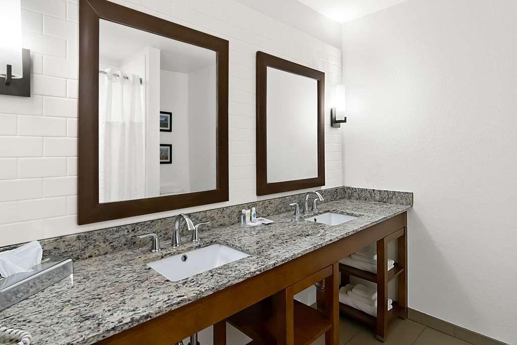 คอมฟอร์ต สวีทส์ Hotel Rensselaer ห้อง รูปภาพ